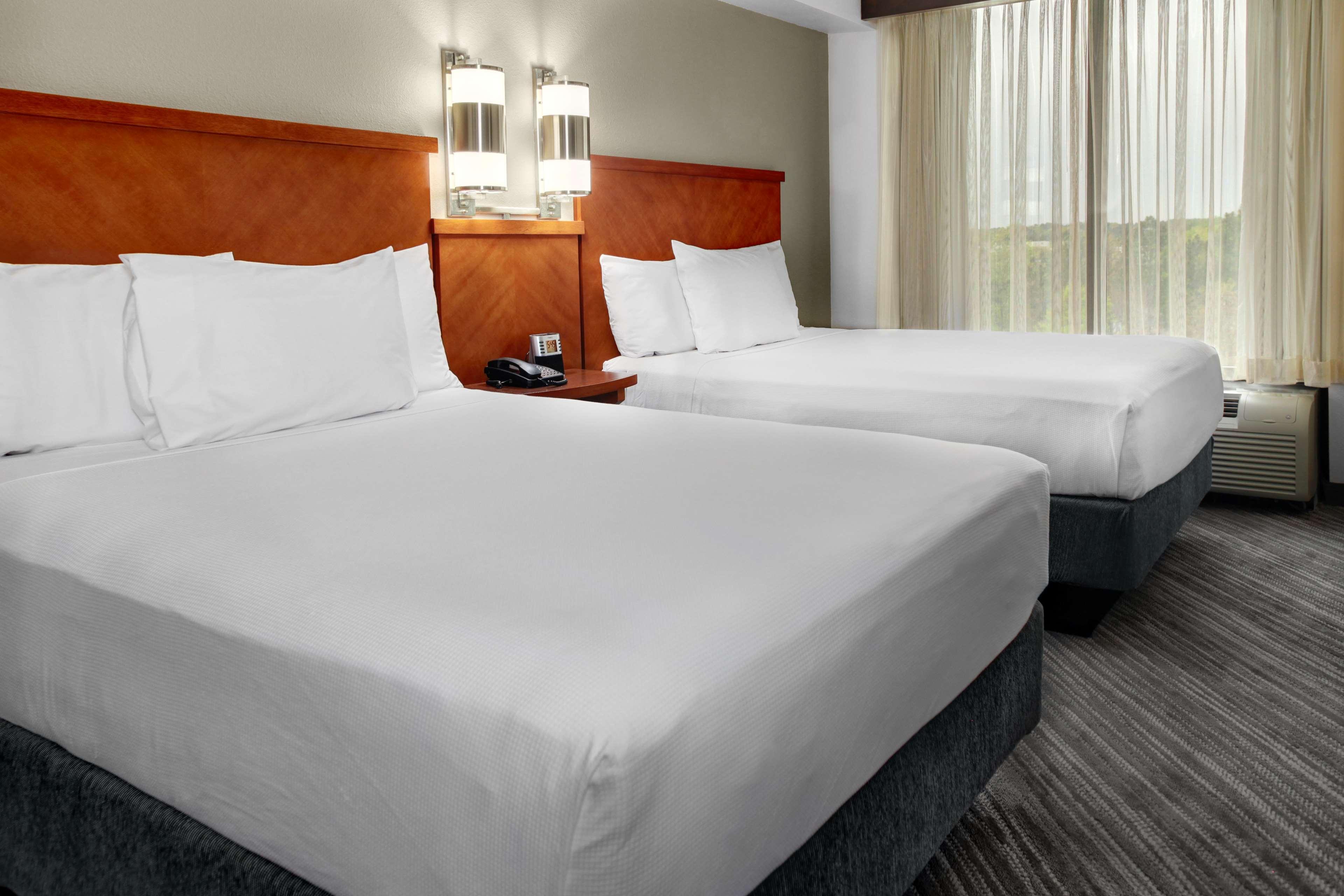 Hyatt Place Detroit/Livonia Bagian luar foto