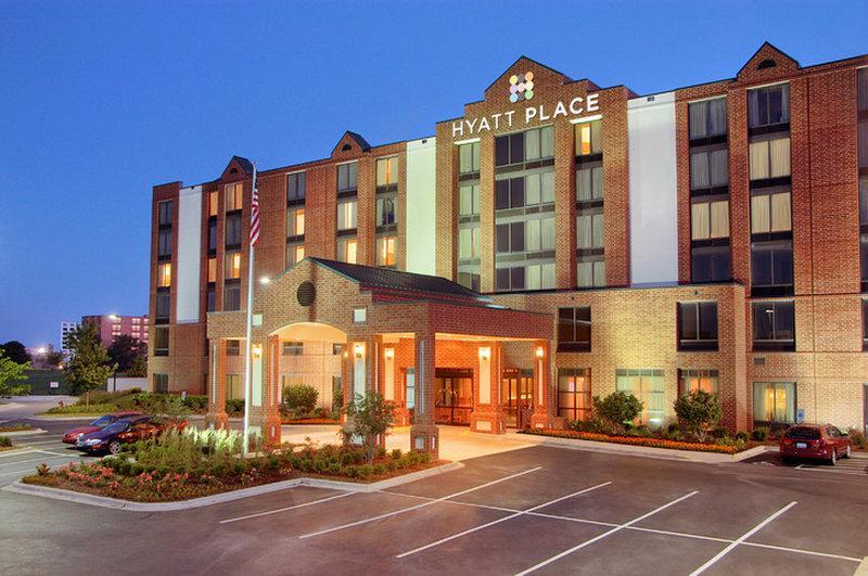 Hyatt Place Detroit/Livonia Bagian luar foto
