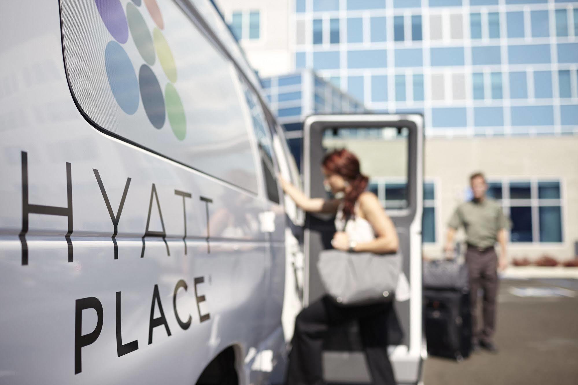 Hyatt Place Detroit/Livonia Bagian luar foto